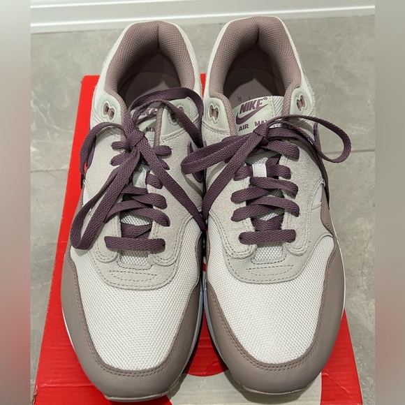 NEW Nike Air Max 1 SC FB9660002 Light Bone/ Violet Dust Phantom Size 12 - Picture 11 of 11